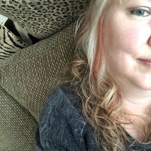 Meet your Posher, Debra